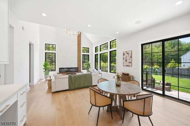 1 Clive Hills Rd, Millburn Twp., NJ 07078