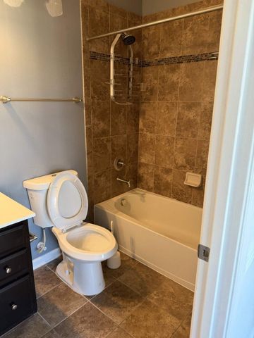 14600 FEATHERSTONE GATE DR, Woodbridge, VA 22191