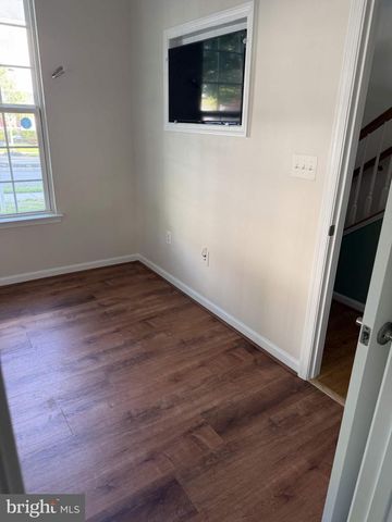 14600 FEATHERSTONE GATE DR, Woodbridge, VA 22191