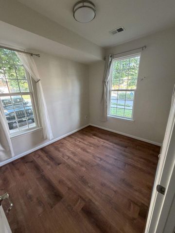 14600 FEATHERSTONE GATE DR, Woodbridge, VA 22191