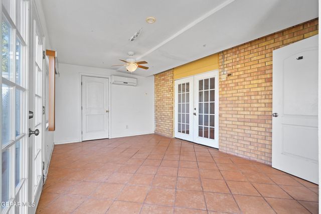 9849 MINUTEMAN Street, El Paso, TX 79924