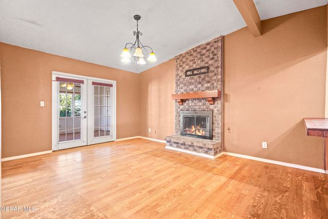 9849 MINUTEMAN Street, El Paso, TX 79924