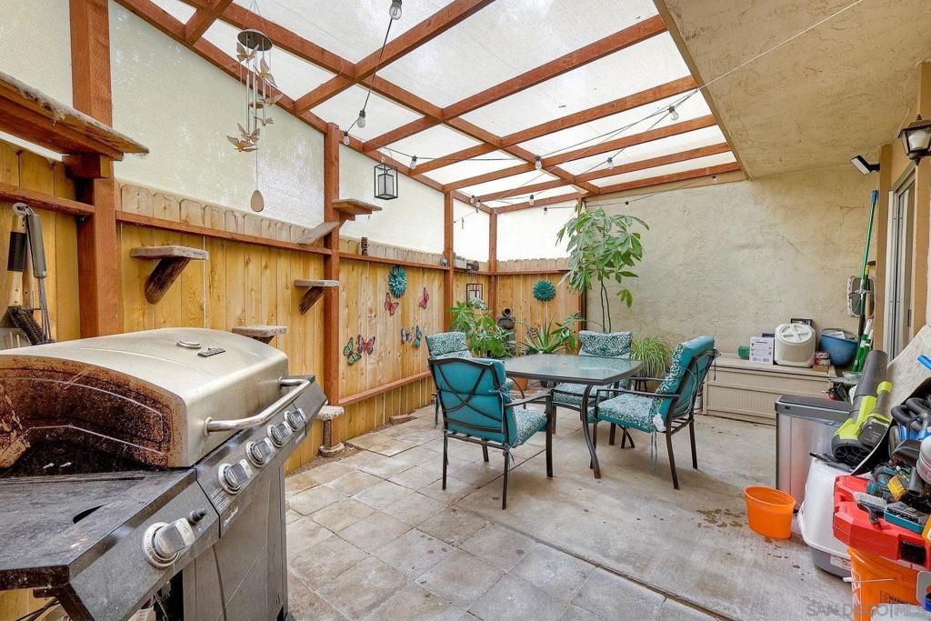 Image 26 of property listing at 10029 Santana Ranch Lane, Santee, CA 92071