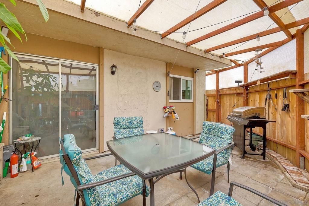 Image 31 of property listing at 10029 Santana Ranch Lane, Santee, CA 92071