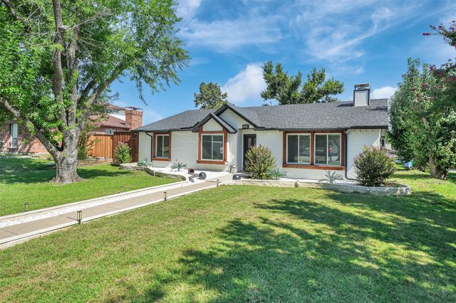 1015 E Peters Colony Road, Carrollton, TX 75007