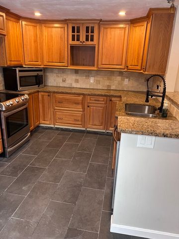 369 Berlin Rd, Marlborough, MA 01752
