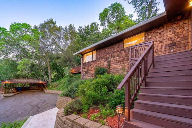 52 Jackson Street, Los Gatos, CA 95030