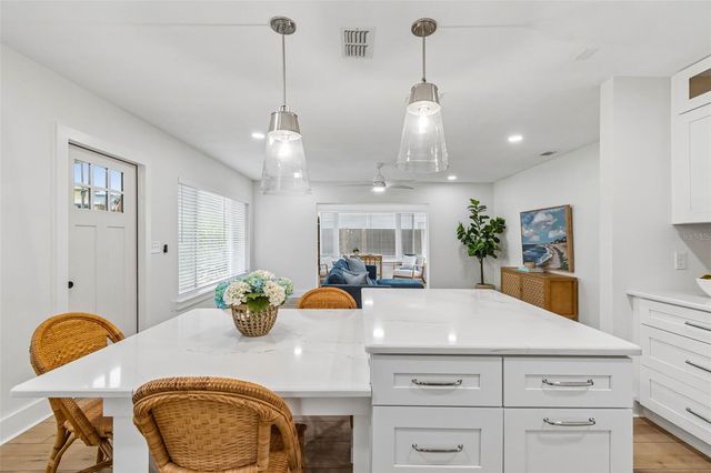 403 DRIFTWOOD DRIVE W, Palm Harbor, FL 34683