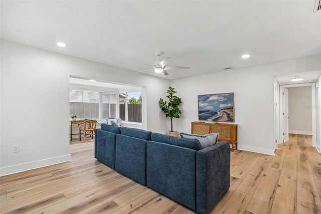 403 DRIFTWOOD DRIVE W, Palm Harbor, FL 34683