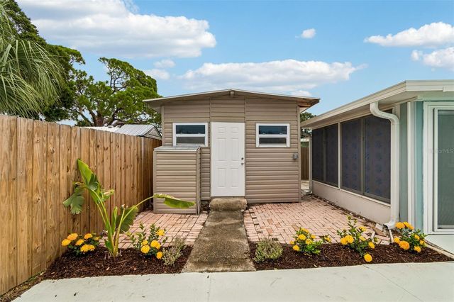 403 DRIFTWOOD DRIVE W, Palm Harbor, FL 34683