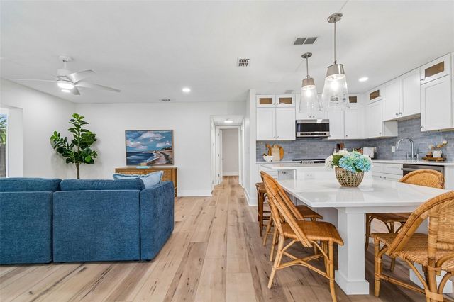 403 DRIFTWOOD DRIVE W, Palm Harbor, FL 34683
