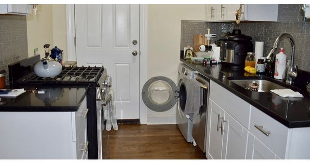 3817 N Greenview Avenue 3W, Chicago, IL 60613