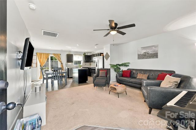 2438 Thorn Spring Lane SE, Concord, NC 28025