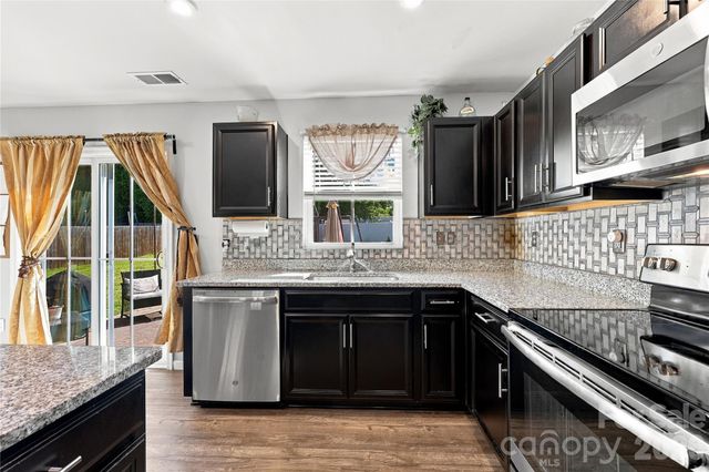 2438 Thorn Spring Lane SE, Concord, NC 28025