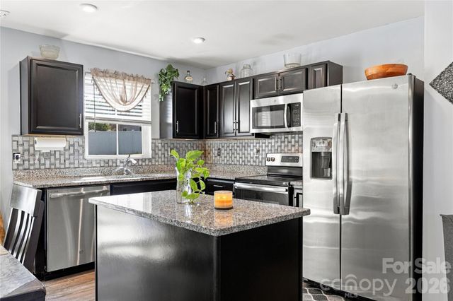 2438 Thorn Spring Lane SE, Concord, NC 28025
