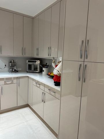 17351 NW 29th Ave, Miami Gardens, FL 33056