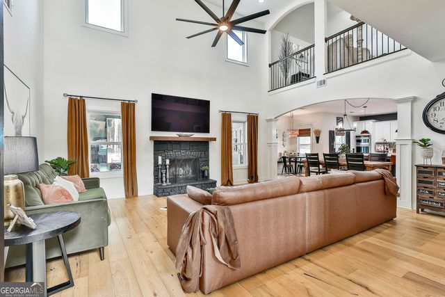 1907 Standing Rock Road, Senoia, GA 30276