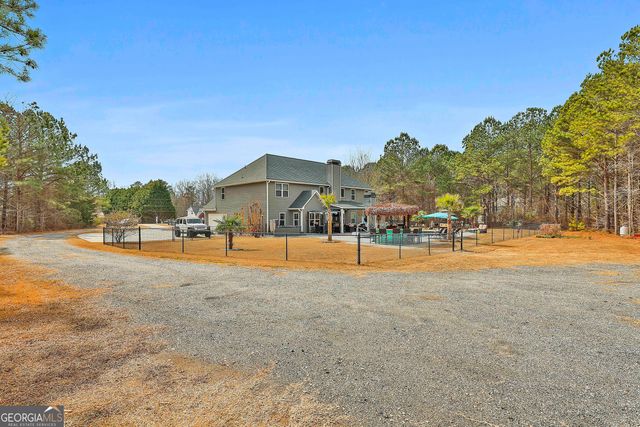 1907 Standing Rock Road, Senoia, GA 30276