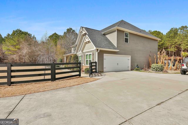 1907 Standing Rock Road, Senoia, GA 30276