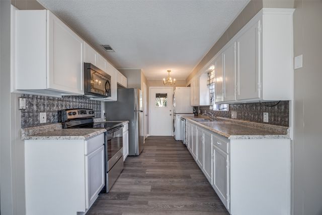 109 Churchill Lane, Pottsboro, TX 75076