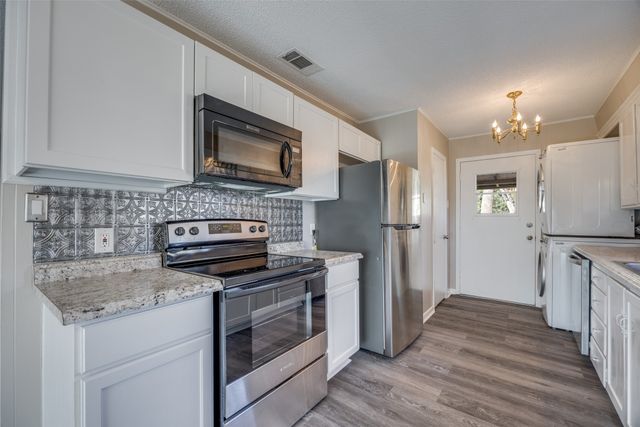 109 Churchill Lane, Pottsboro, TX 75076