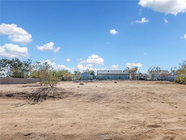 18063 Catalpa Street., Hesperia, CA 92345