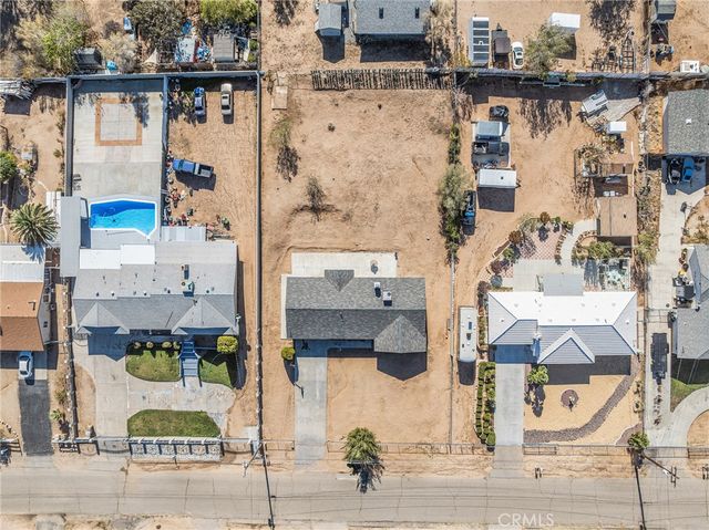 18063 Catalpa Street., Hesperia, CA 92345