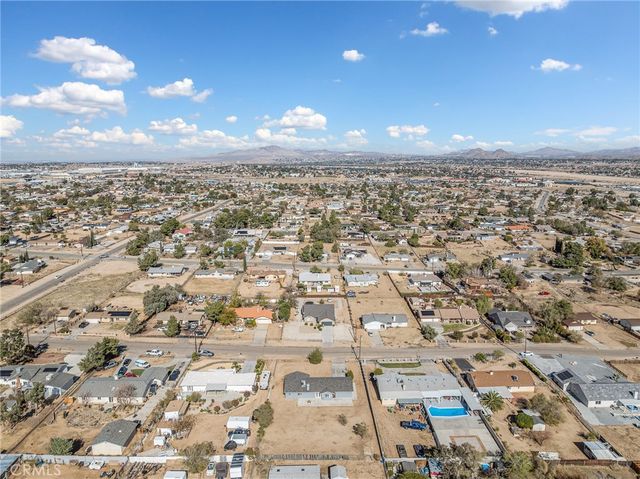 18063 Catalpa Street., Hesperia, CA 92345