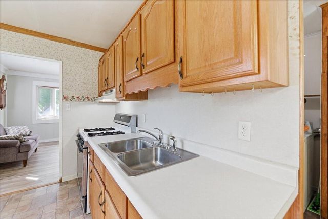 1304 CANNING Street, Council Bluffs, IA 51503