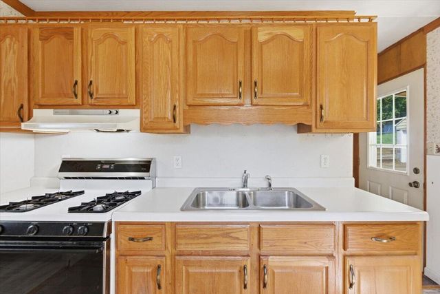 1304 CANNING Street, Council Bluffs, IA 51503