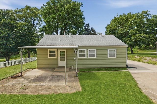 1304 CANNING Street, Council Bluffs, IA 51503