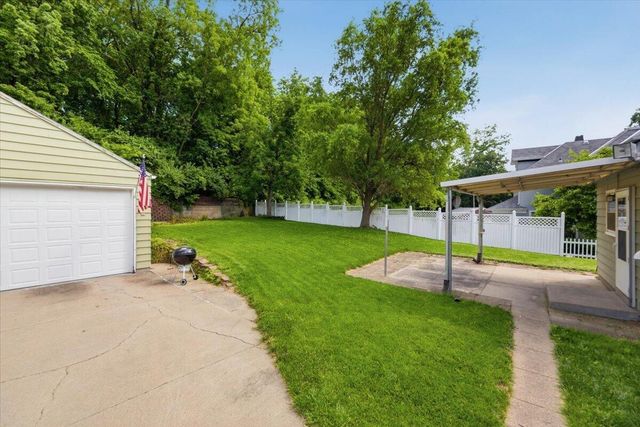1304 CANNING Street, Council Bluffs, IA 51503