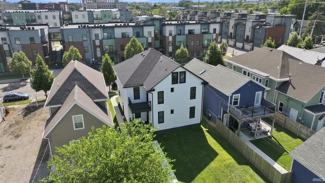 1220 Fairfield Avenue, Fort Wayne, IN 46802