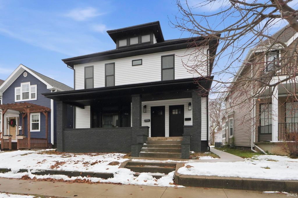 1220 Fairfield Avenue, Fort Wayne, IN 46802