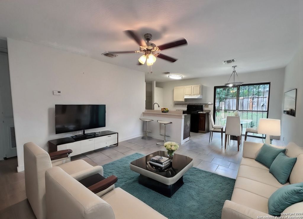 6909 Belforest, San Antonio, TX 78239