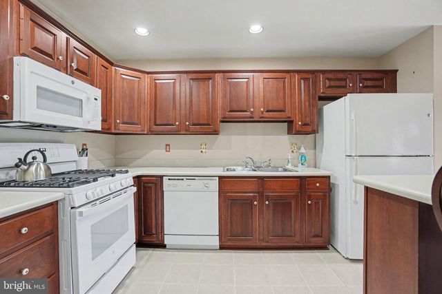 4086 DARIUS DR, Enola, PA 17025