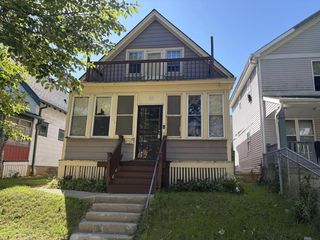 207 E Burleigh STREET E, Milwaukee, WI 53212