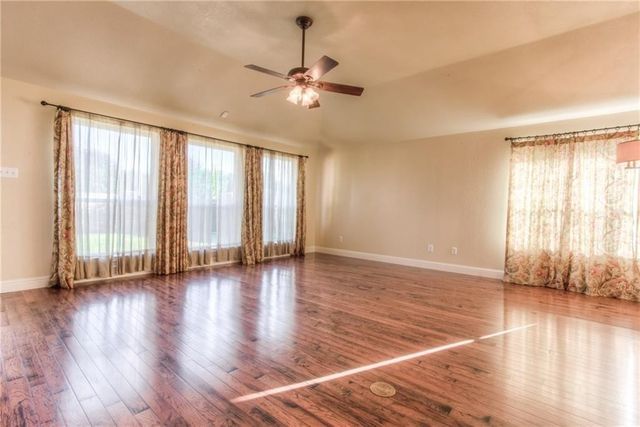 3200 Riverwood Drive, Fort Worth, TX 76116