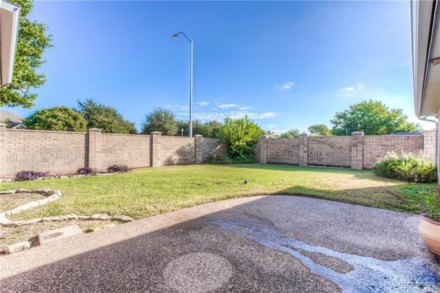 3200 Riverwood Drive, Fort Worth, TX 76116