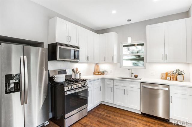 6953 Arthur Avenue, St Louis, MO 63139