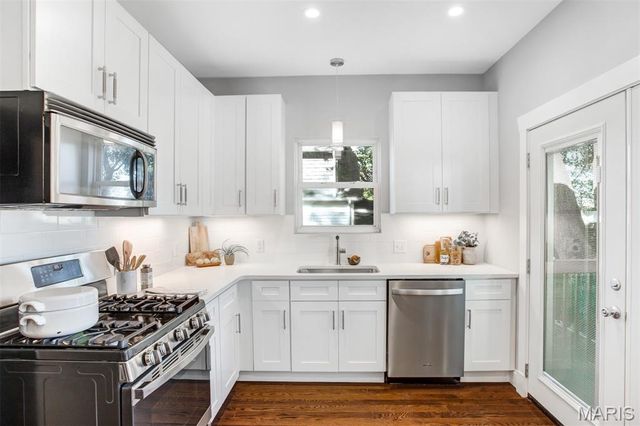 6953 Arthur Avenue, St Louis, MO 63139