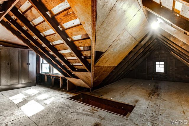 6953 Arthur Avenue, St Louis, MO 63139