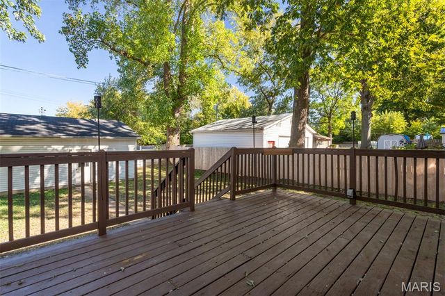 6953 Arthur Avenue, St Louis, MO 63139