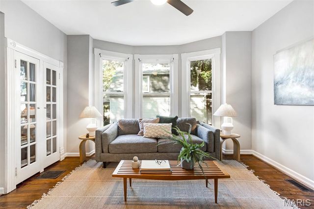 6953 Arthur Avenue, St Louis, MO 63139