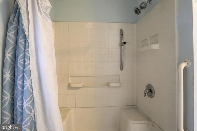 1712 SHEEPFORD RD, Mechanicsburg, PA 17055