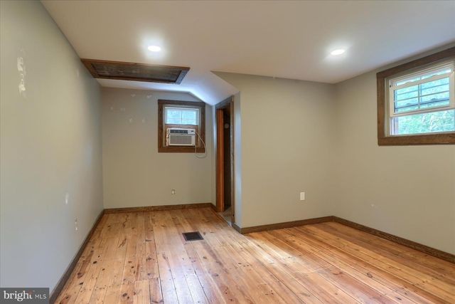 1712 SHEEPFORD RD, Mechanicsburg, PA 17055
