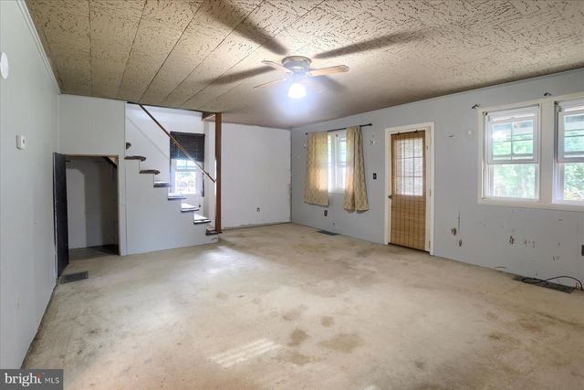 1712 SHEEPFORD RD, Mechanicsburg, PA 17055