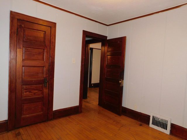 4058 N 7th STREET, Milwaukee, WI 53209