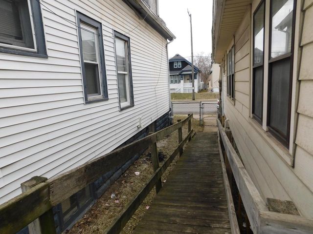 4058 N 7th STREET, Milwaukee, WI 53209