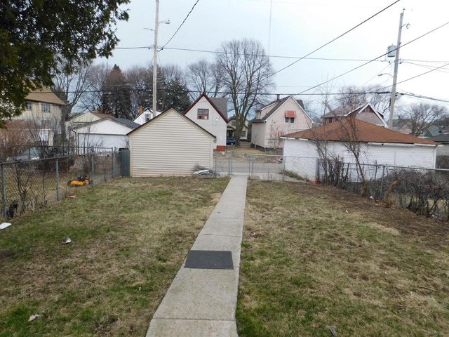 4058 N 7th STREET, Milwaukee, WI 53209